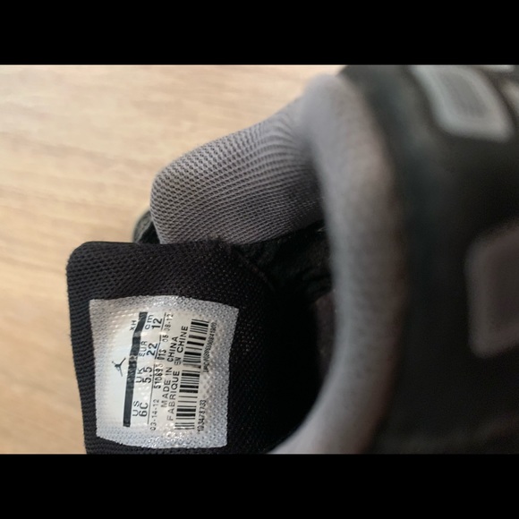 Air Jordan Toddler Shoe - Picture 4 of 5